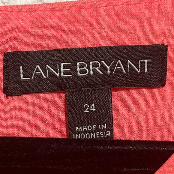 Lane Bryant Sharkbite Hem Shell Sleeveless Tank Top - Picture 6 of 6